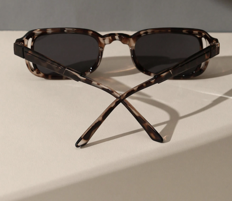 Women Delicate Vintage Hot Girl Style Fashion Glasses For Daily Life - Image 4