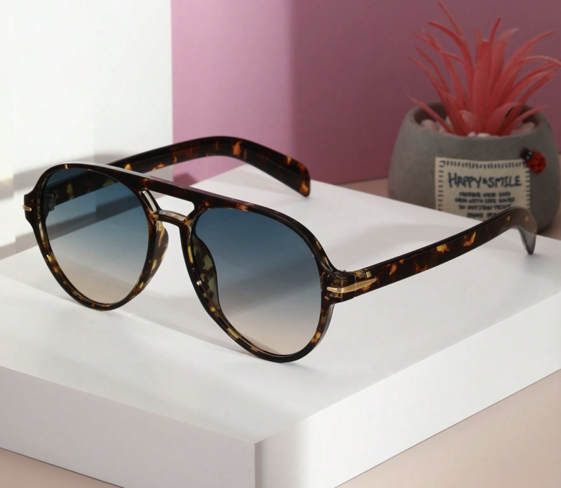 Casual And Fashionable Women's Aviator Fashion Glasses